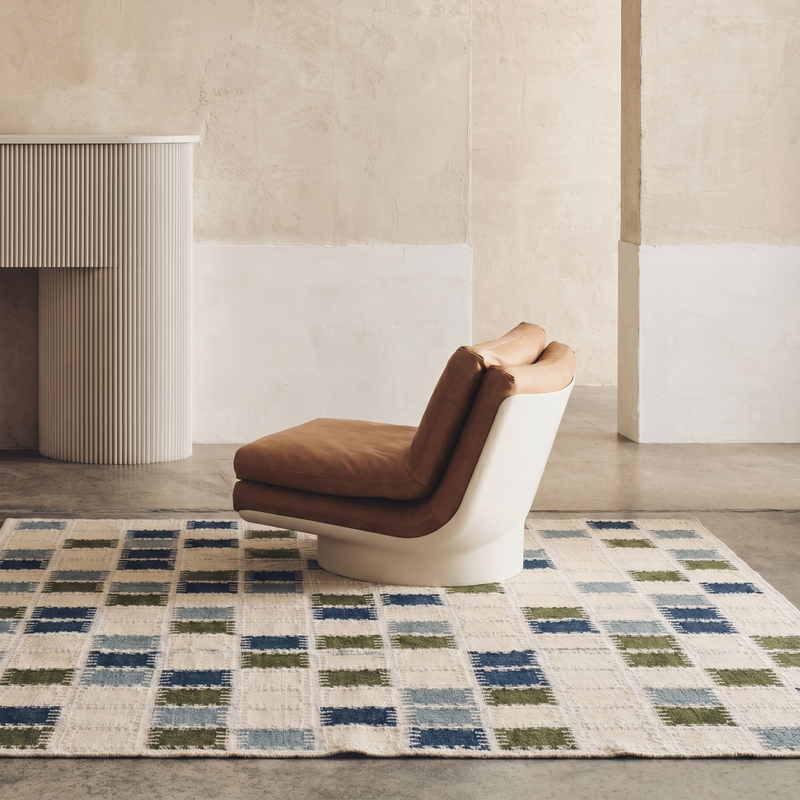 Saaz Rug in Pristine / Aquatic — additional view