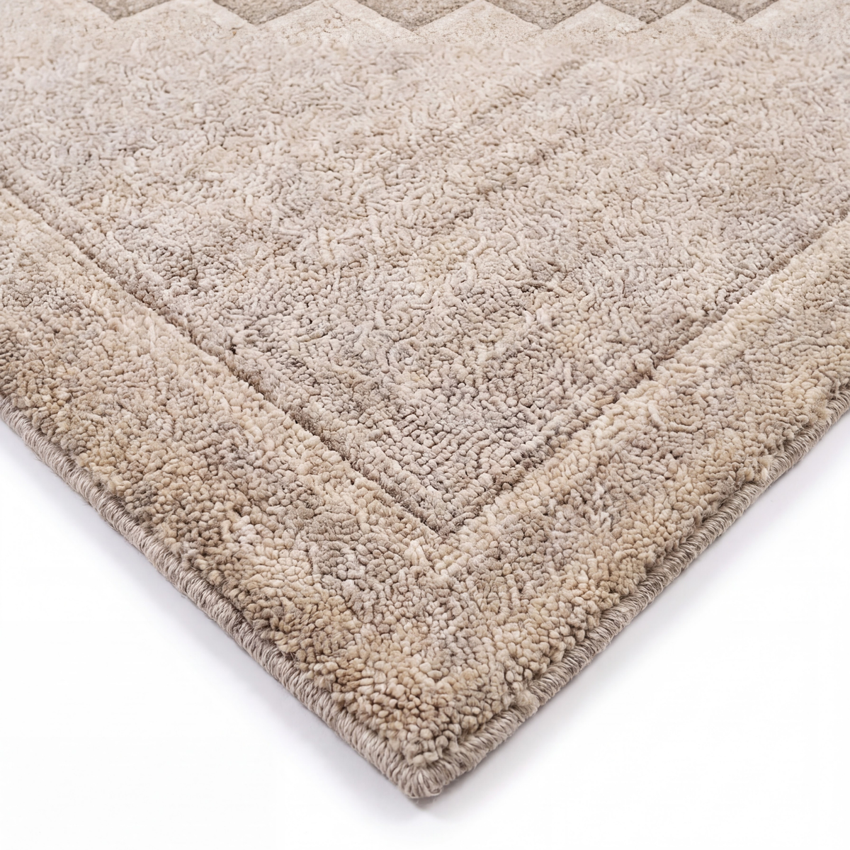 Chaukhat Rug in Eggnog/ Whisper Pink — close-up