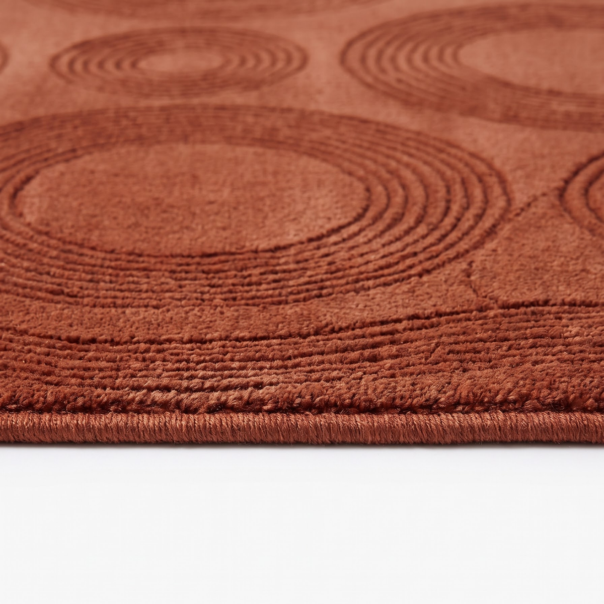 Loop Rug in Picante/Picante — corner detail