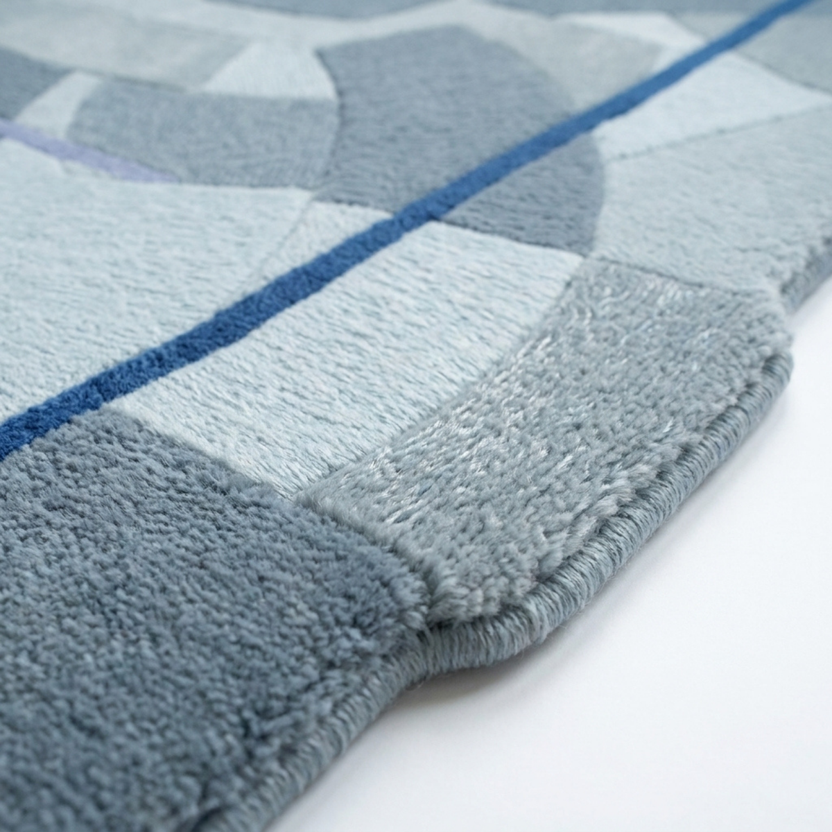 Mosaic Rug in Billowing sail/ Ashley blue — close-up